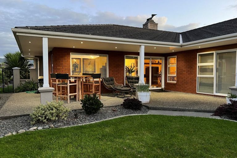 Photo of property in 15 Okarito Avenue, Levin, 5510