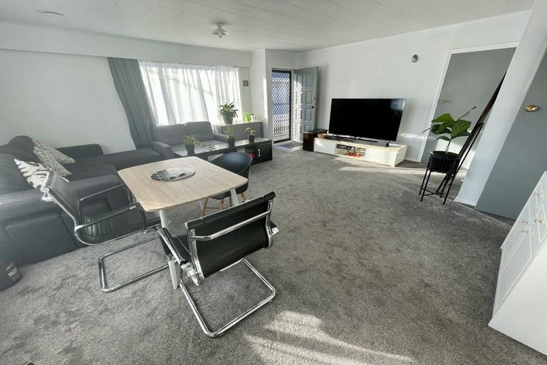 Photo of property in 205 Stokes Valley Road, Stokes Valley, Lower Hutt, 5019