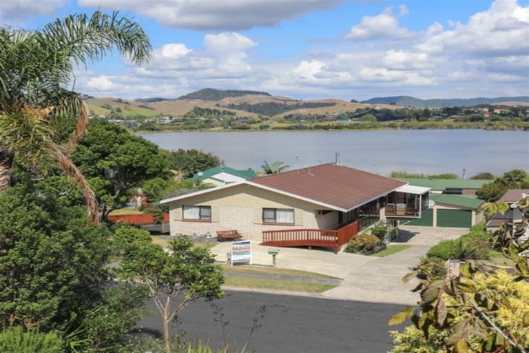 Photo of property in 24 Lakeview Terrace, Huntly, 3700