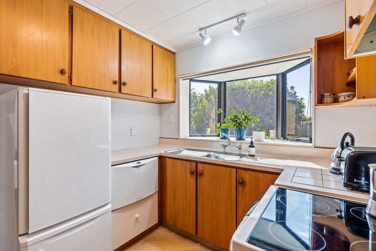 Photo of property in 72 Kapanui Road, Waikanae, 5036