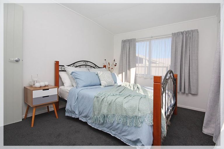 Photo of property in 10 Pratt Avenue, Foxton Beach, Foxton, 4815