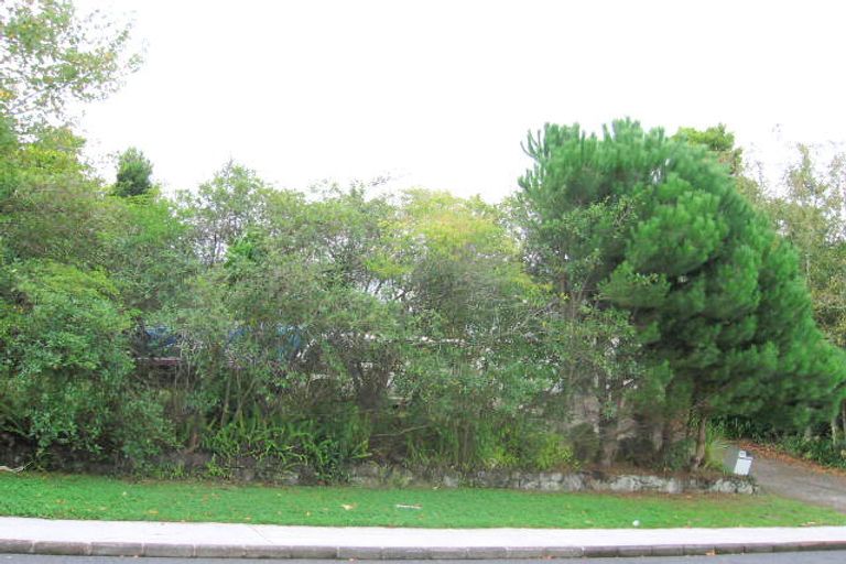 Photo of property in 2/15b Nandana Drive, Glen Eden, Auckland, 0602