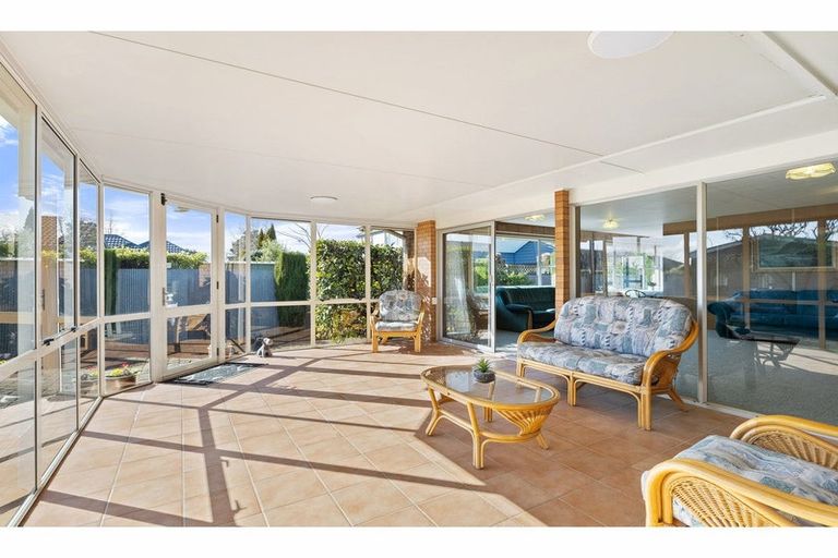 Photo of property in 12a Gamblins Road, Saint Martins, Christchurch, 8022