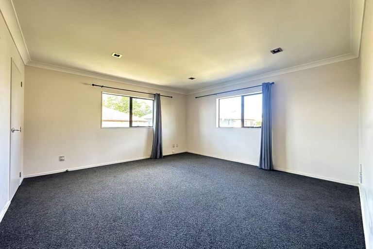 Photo of property in 15 Janway Avenue, Flat Bush, Auckland, 2016