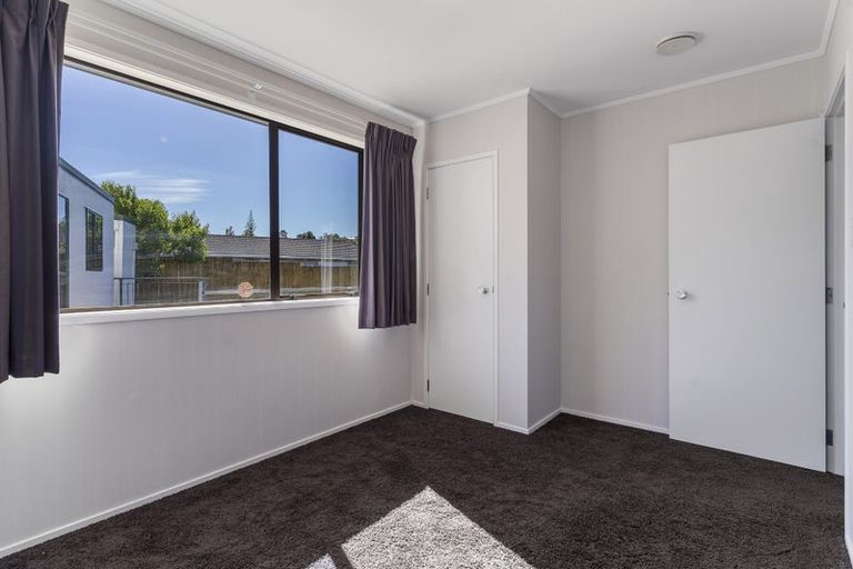 Photo of property in 144 Solar Road, Glen Eden, Auckland, 0602