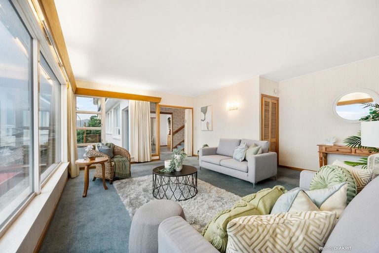 Photo of property in 218 The Esplanade, Island Bay, Wellington, 6023