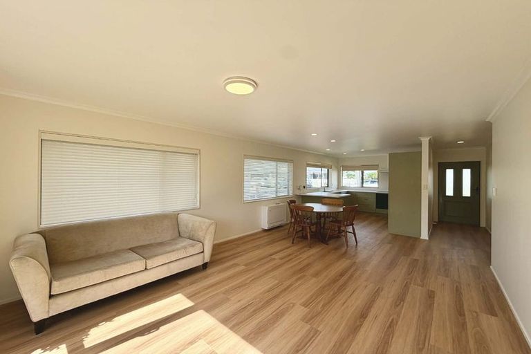 Photo of property in 21 Clemow Road, Fitzroy, New Plymouth, 4312
