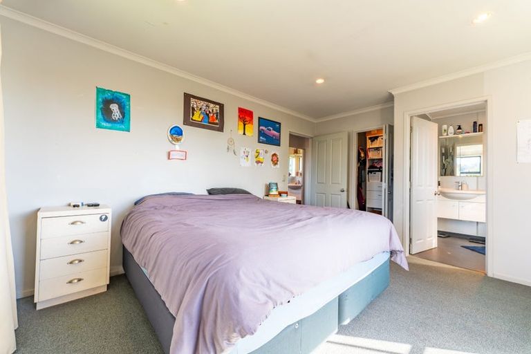 Photo of property in 30 Roseness Street, Palmerston, 9430