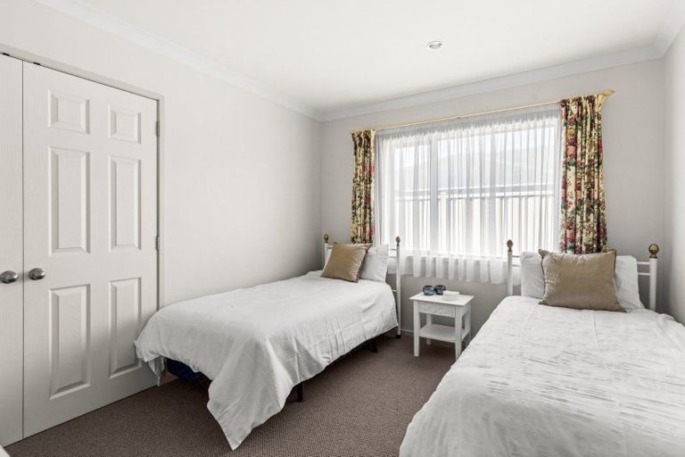 Photo of property in 207 Frimley Oaks, Frimley, Hastings, 4120