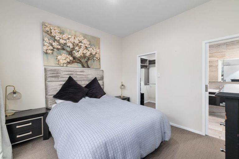 Photo of property in 2 Cannon Hill Crescent, Mount Pleasant, Christchurch, 8081