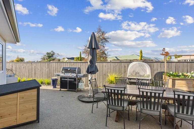 Photo of property in 155 Guildford Drive, Paraparaumu Beach, Paraparaumu, 5032