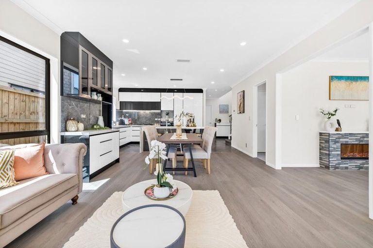 Photo of property in 20 Hughs Way, Flat Bush, 2019