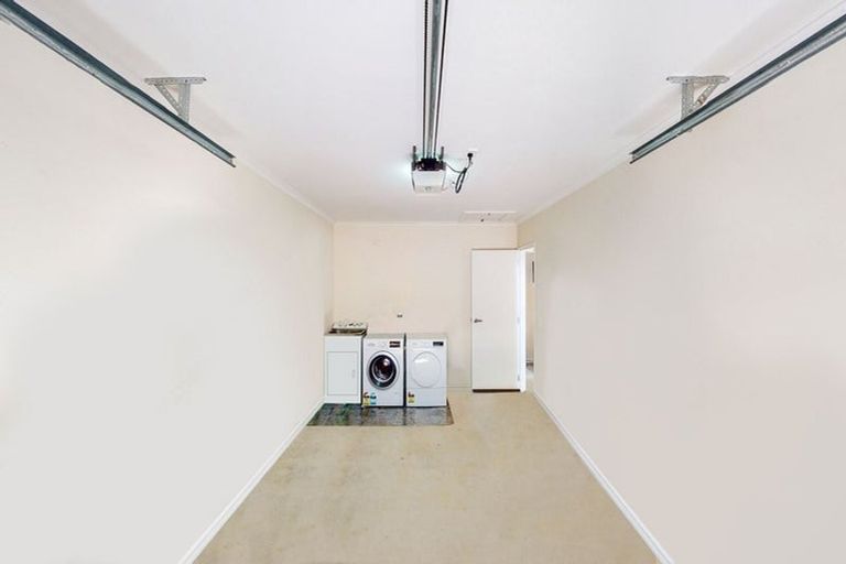 Photo of property in Miramar Villas, 6u7 Brussels Street, Miramar, Wellington, 6022