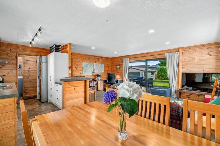 Photo of property in 48 Meadowstone Drive, Wanaka, 9305