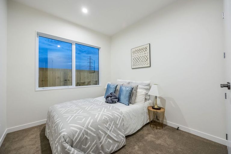 Photo of property in 38 Horokaka Street, Massey, Auckland, 0614