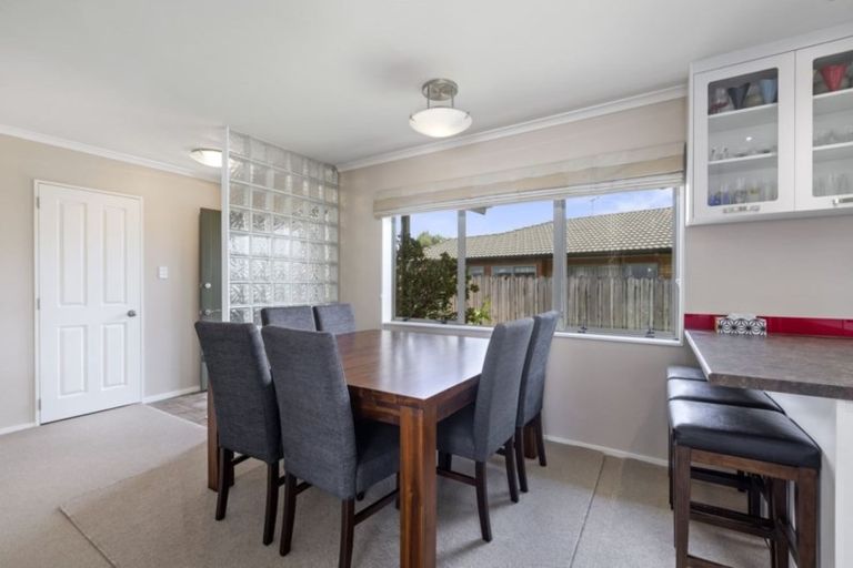 Photo of property in 8 Adelphi Place, Albany, Auckland, 0632