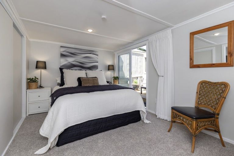 Photo of property in 1a Arawa Street, Raumati Beach, Paraparaumu, 5032