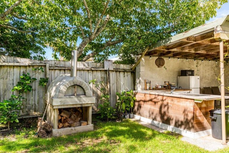 Photo of property in 17 Olsen Avenue, Mangawhai Heads, Mangawhai, 0505