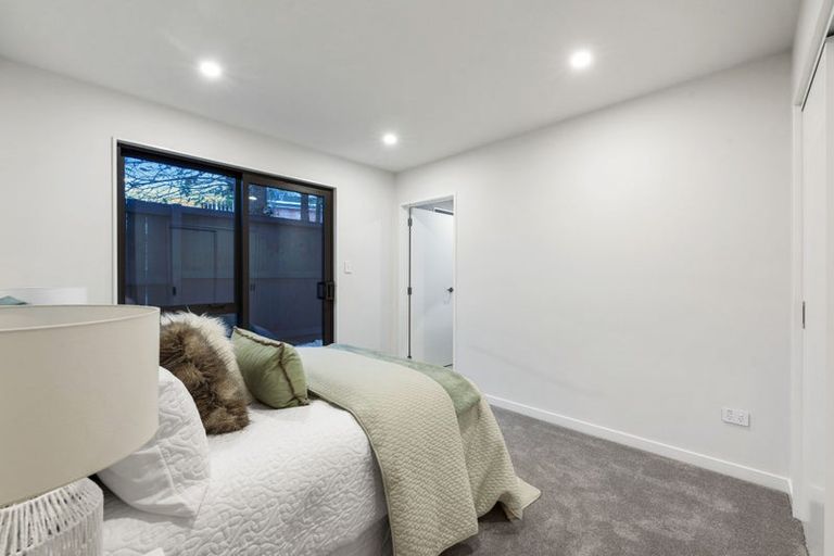 Photo of property in 42c Takutai Avenue, Half Moon Bay, Auckland, 2012