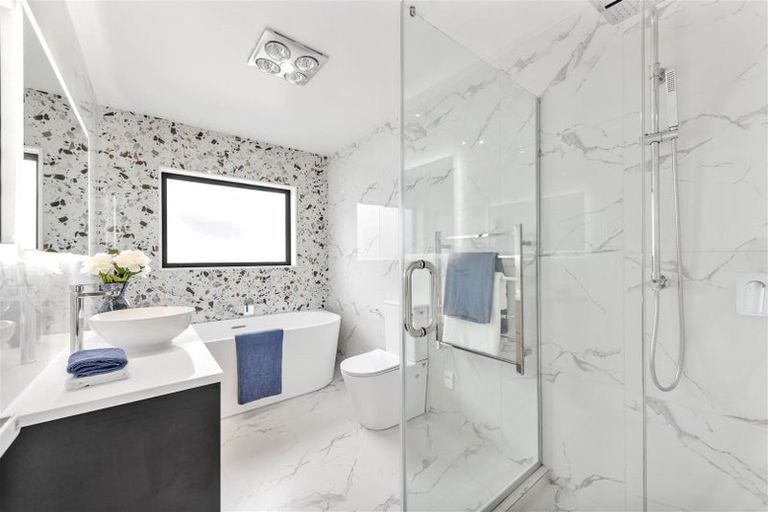 Photo of property in 4 Glann Lane, Flat Bush, Auckland, 2019