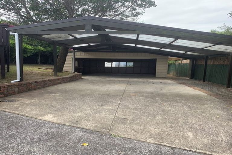 Photo of property in 27 Wairau Road, Forrest Hill, Auckland, 0627