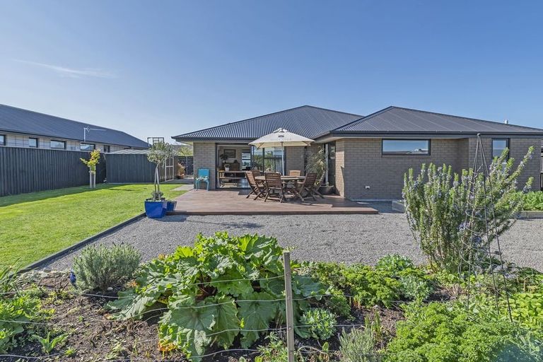 Photo of property in 15 Chimango Place, Rolleston, 7615