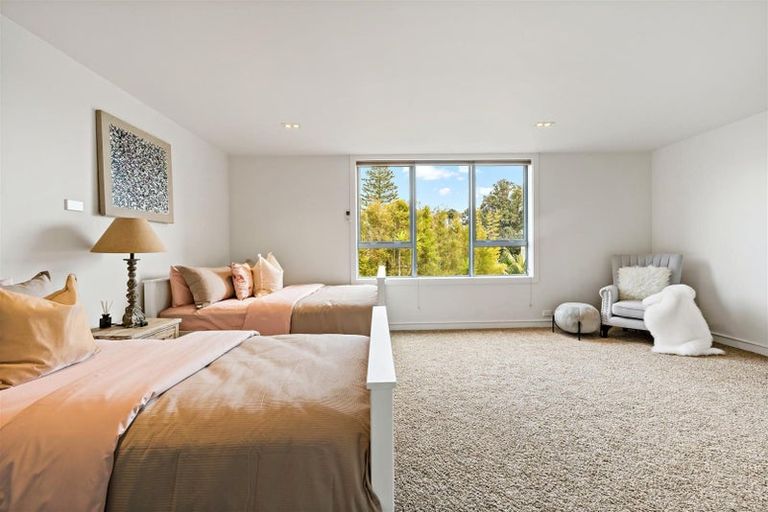 Photo of property in 43 Clifton Road, Hauraki, Auckland, 0622