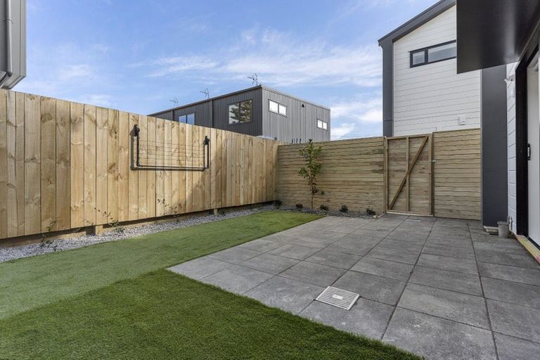 Photo of property in 22b Graham Avenue, Te Atatu Peninsula, Auckland, 0610