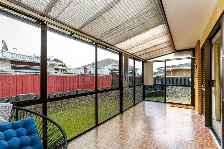 Photo of property in 6 Holsworthy Road, Lower Vogeltown, New Plymouth, 4310