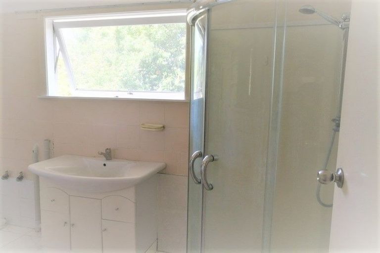 Photo of property in 6 Nicholson Place, Hillcrest, Auckland, 0627