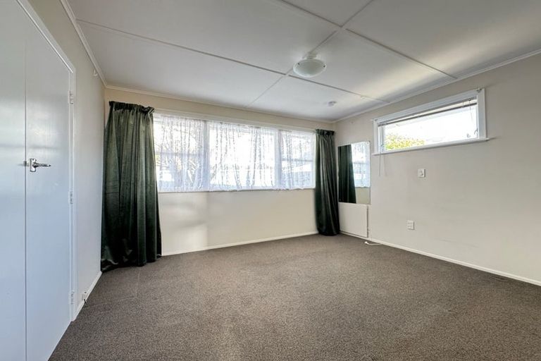 Photo of property in 20 Mark Avenue, Paparangi, Wellington, 6037