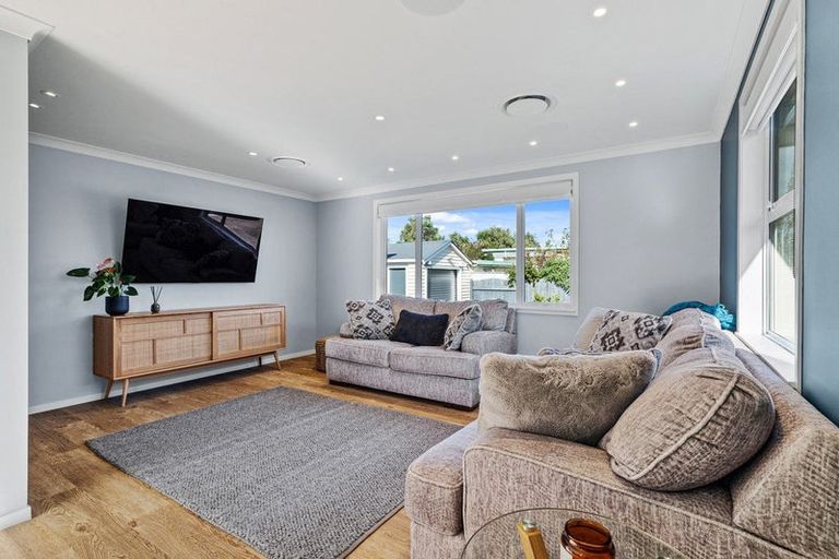 Photo of property in 7 Sovereign Court, West End, Palmerston North, 4410