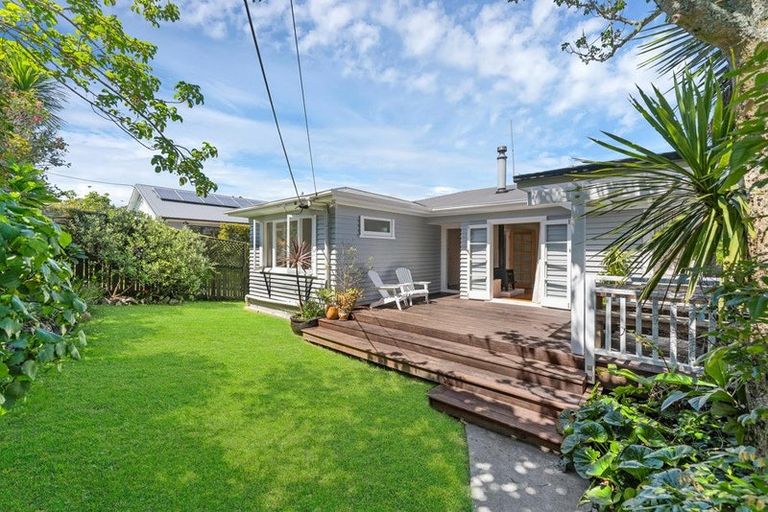 Photo of property in 60 Mcentee Road, Waitakere, Auckland, 0816
