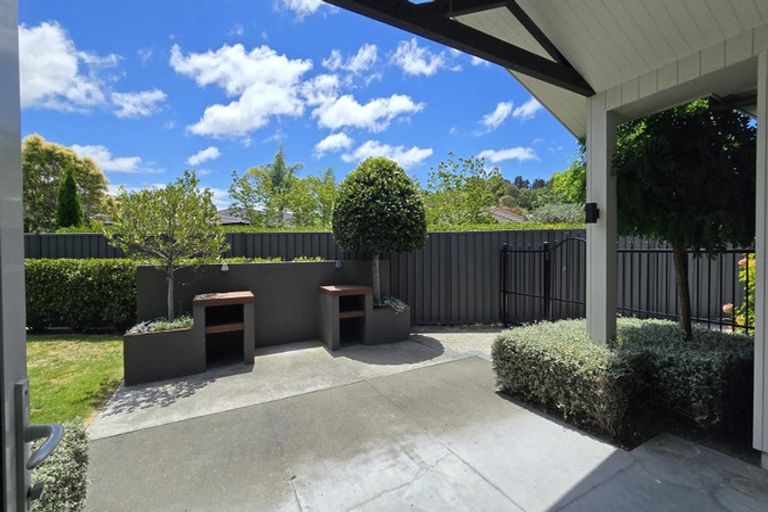 Photo of property in 72 Kent Terrace, Taradale, Napier, 4112