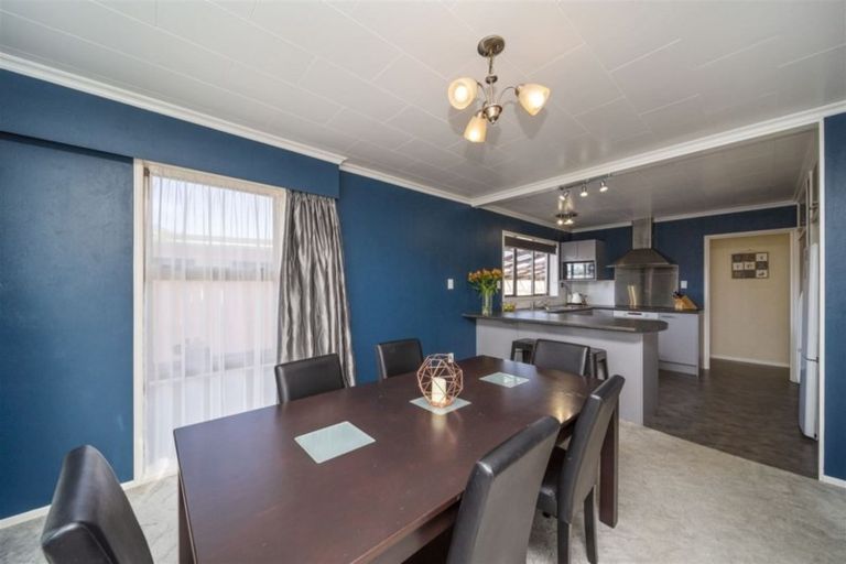 Photo of property in 41 Kowhai Street, Hawera, 4610