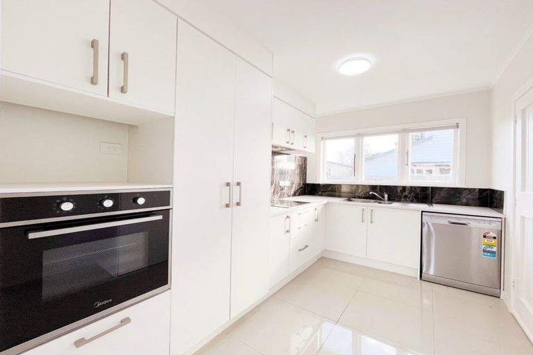 Photo of property in 22 Rathgar Road, Henderson, Auckland, 0610