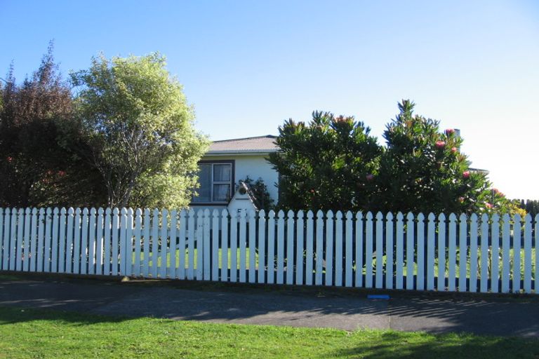 Photo of property in 56 Fairs Road, Milson, Palmerston North, 4414