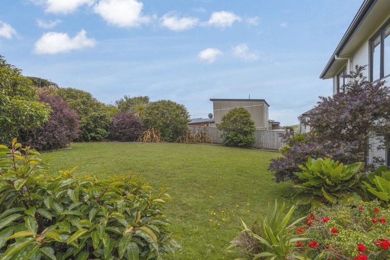 Photo of property in 9 Milford Street, Aotea, Porirua, 5024