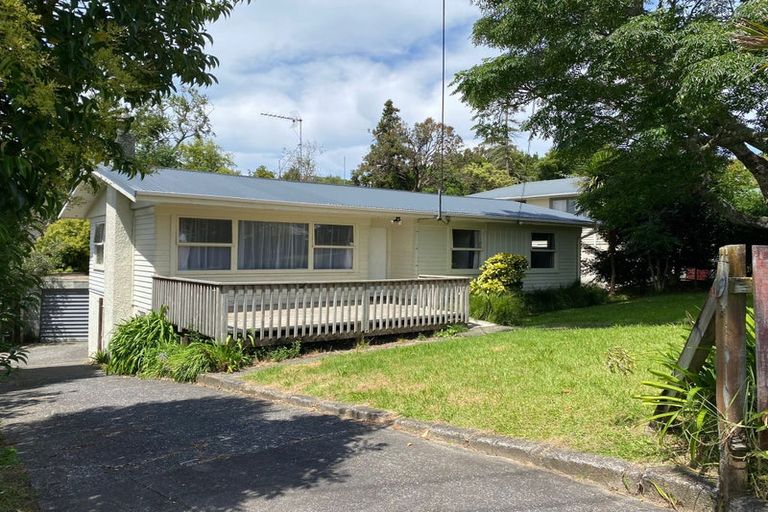 Photo of property in 23 Ellice Road, Totara Vale, Auckland, 0629