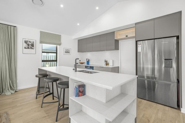 Photo of property in 2 Matai Grove, Greytown, 5712