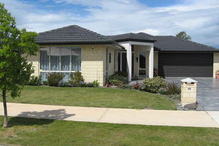 Photo of property in 20 Richard Seddon Drive, Northwood, Christchurch, 8051