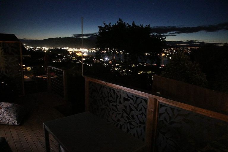 Photo of property in 76 Eskdale Road, Papakowhai, Porirua, 5024