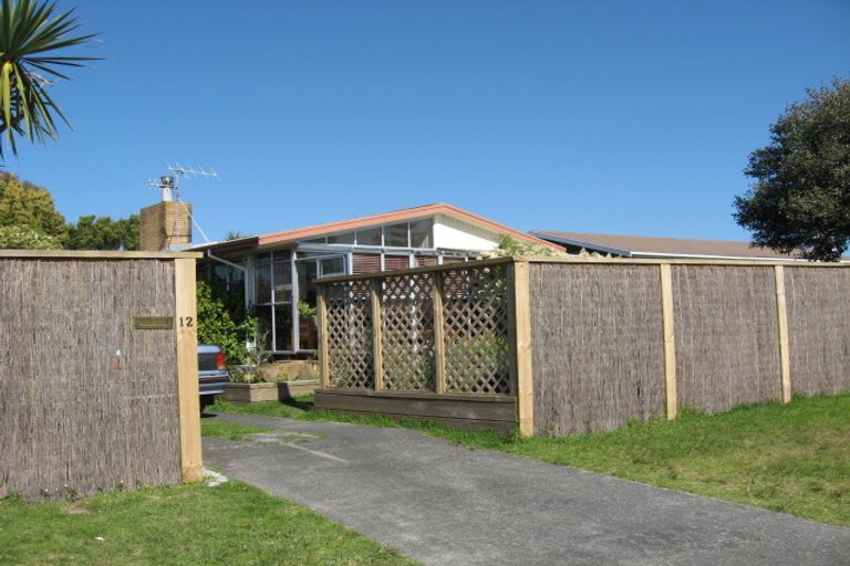 Photo of property in 12 Hollis Road, Paraparaumu Beach, Paraparaumu, 5032