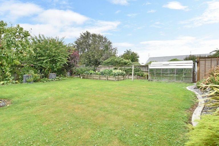 Photo of property in 35 Kingsbury Avenue, Rangiora, 7400