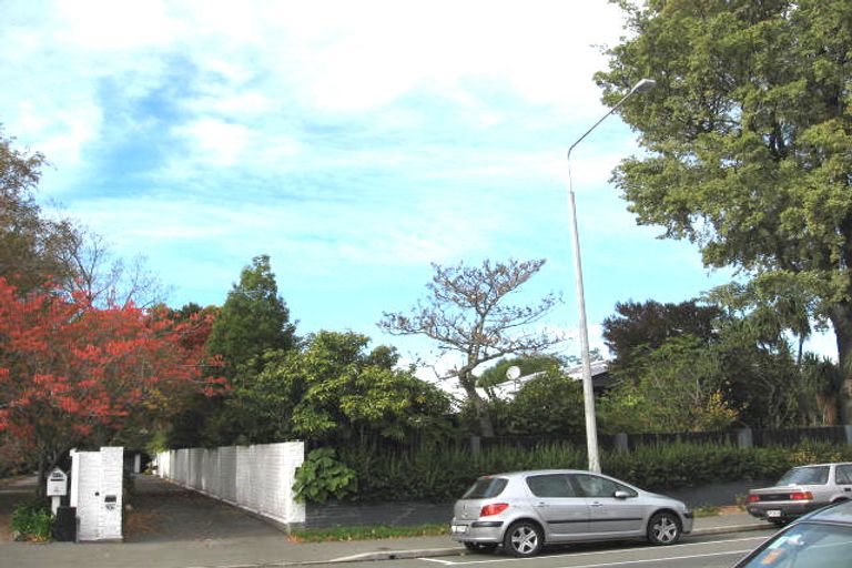 Photo of property in 90a Clyde Road, Ilam, Christchurch, 8041
