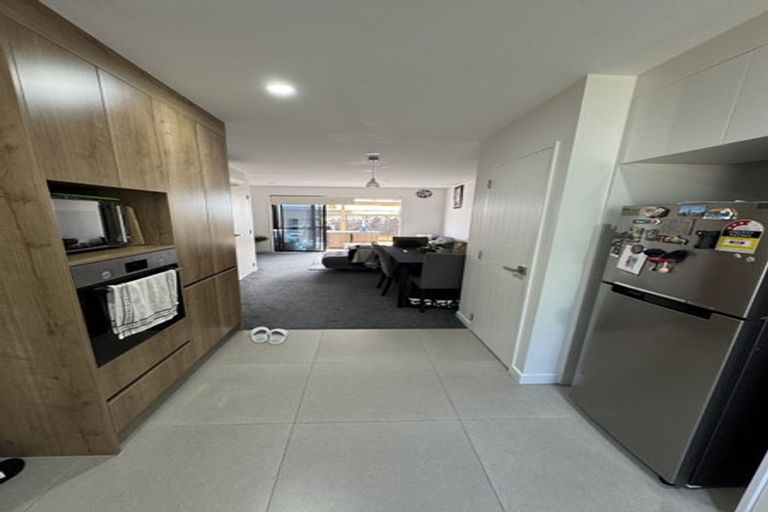 Photo of property in 7/4017 Great North Road, Glen Eden, Auckland, 0602