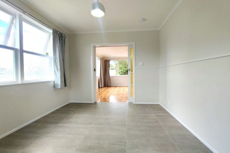 Photo of property in 35 Konini Road, Titirangi, Auckland, 0604