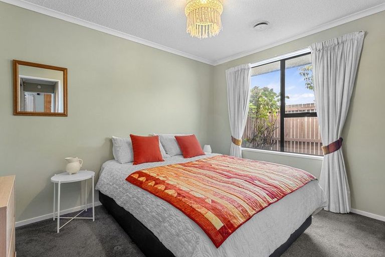 Photo of property in 11 Flaxwood Lane, Waltham, Christchurch, 8023