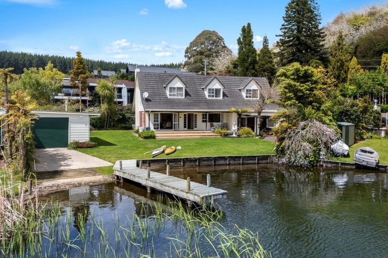 Photo of property in 20 Okawa Bay Road, Tikitere, Rotorua, 3074