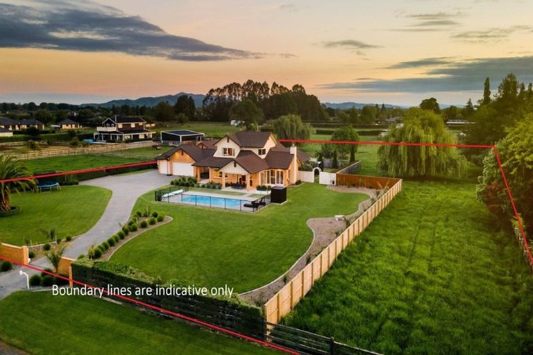 Photo of property in 144 Grasslands Drive, Cambridge, 3493